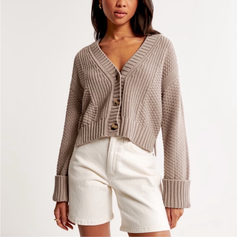 Abercrombie Sweater Cardigan